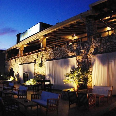 Hotel Zlatni Lav Martinšćica Eksteriør bilde