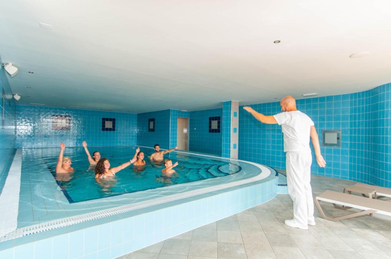 Hotel Zlatni Lav Martinšćica Eksteriør bilde