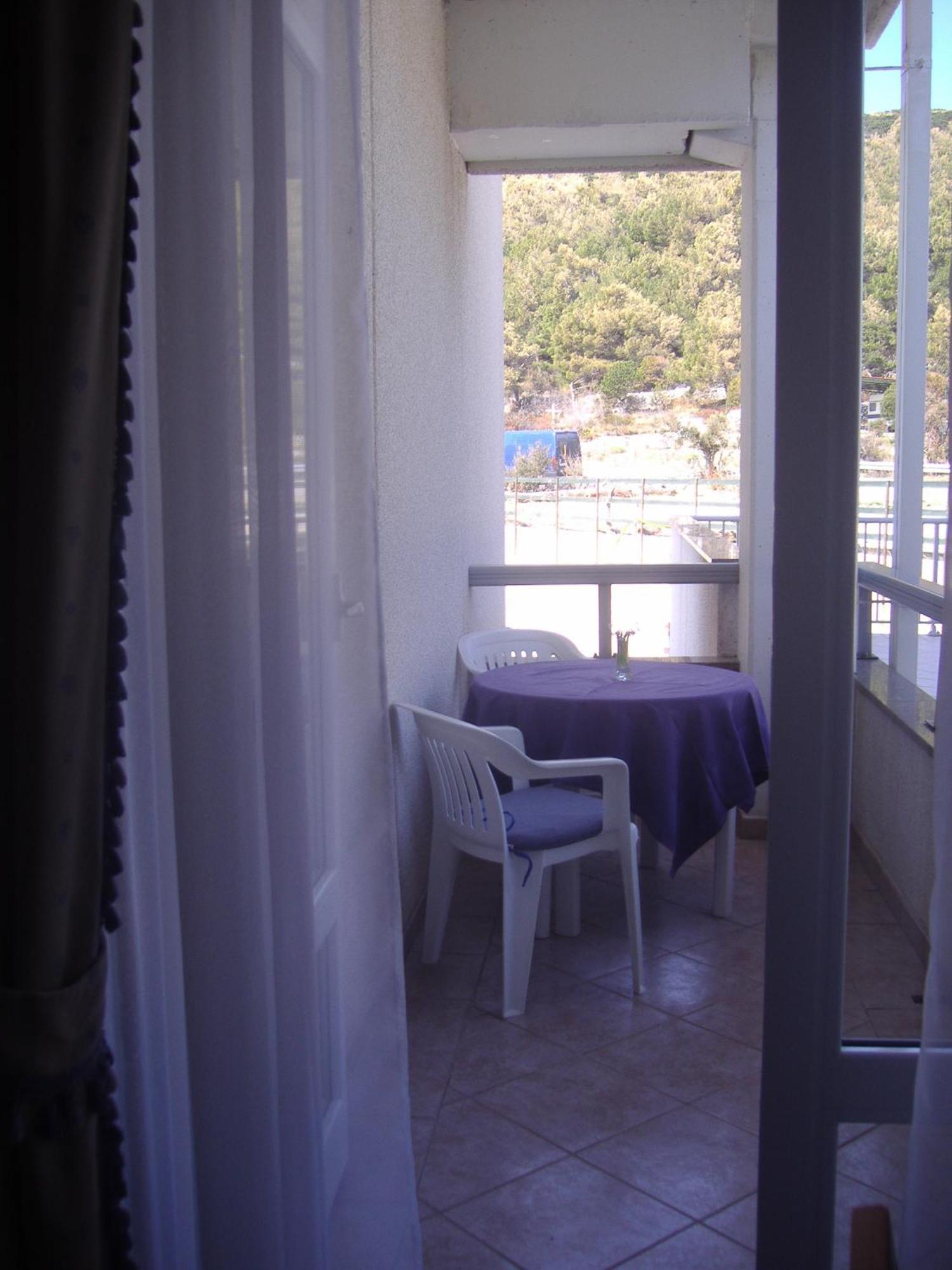 Hotel Zlatni Lav Martinšćica Eksteriør bilde