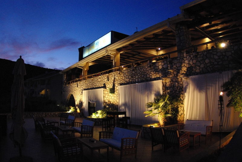 Hotel Zlatni Lav Martinšćica Eksteriør bilde