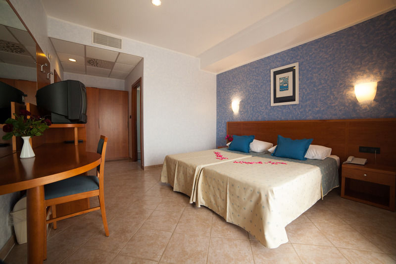 Hotel Zlatni Lav Martinšćica Eksteriør bilde