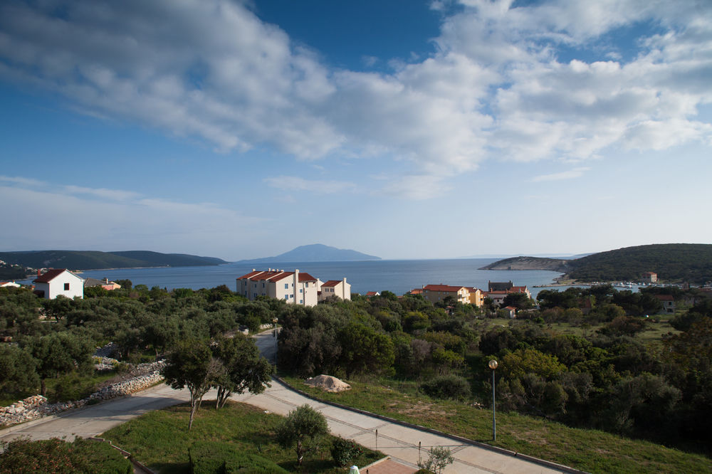 Hotel Zlatni Lav Martinšćica Eksteriør bilde